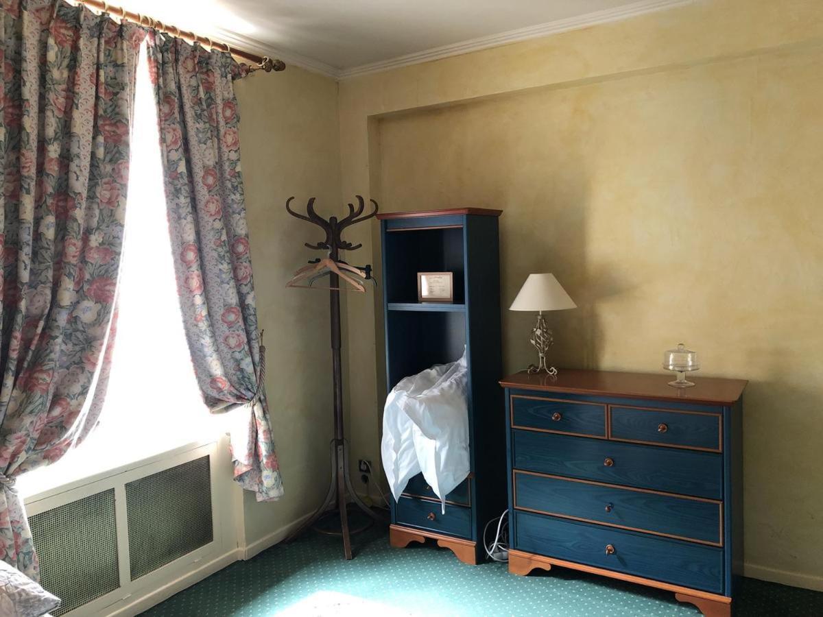 Hotel Le Cabouillet LʼIsle-Adam Zewnętrze zdjęcie