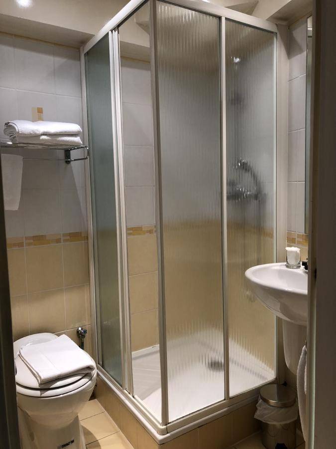 Hotel Le Cabouillet LʼIsle-Adam Zewnętrze zdjęcie
