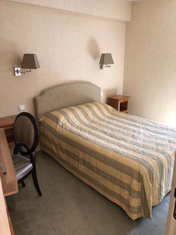 Hotel Le Cabouillet LʼIsle-Adam Zewnętrze zdjęcie
