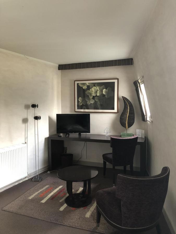 Hotel Le Cabouillet LʼIsle-Adam Zewnętrze zdjęcie