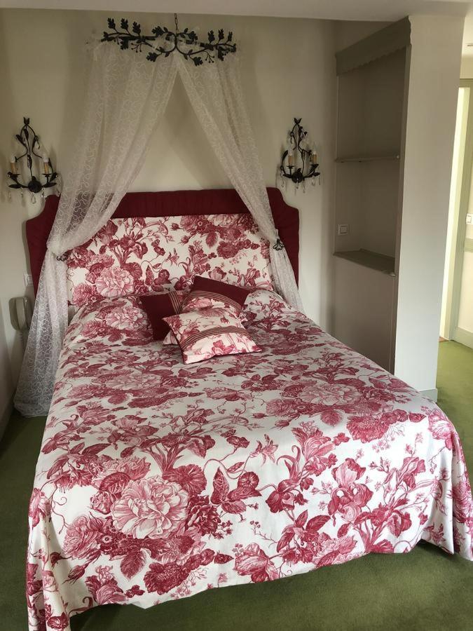 Hotel Le Cabouillet LʼIsle-Adam Zewnętrze zdjęcie