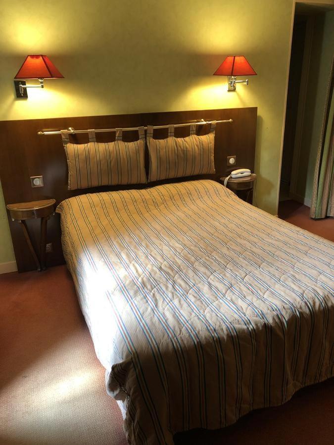 Hotel Le Cabouillet LʼIsle-Adam Zewnętrze zdjęcie