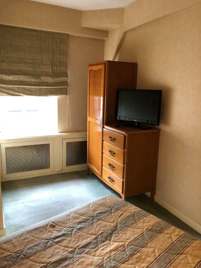 Hotel Le Cabouillet LʼIsle-Adam Zewnętrze zdjęcie