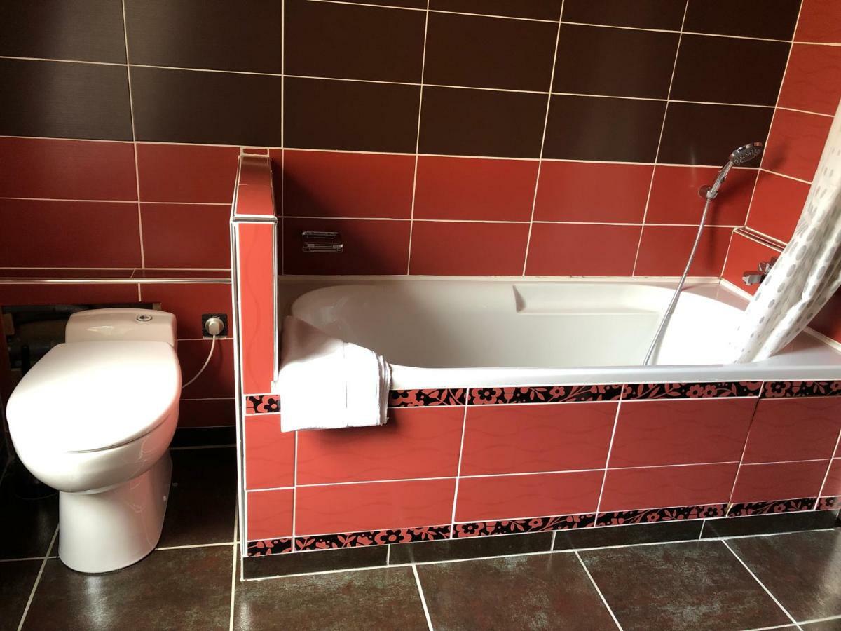 Hotel Le Cabouillet LʼIsle-Adam Zewnętrze zdjęcie